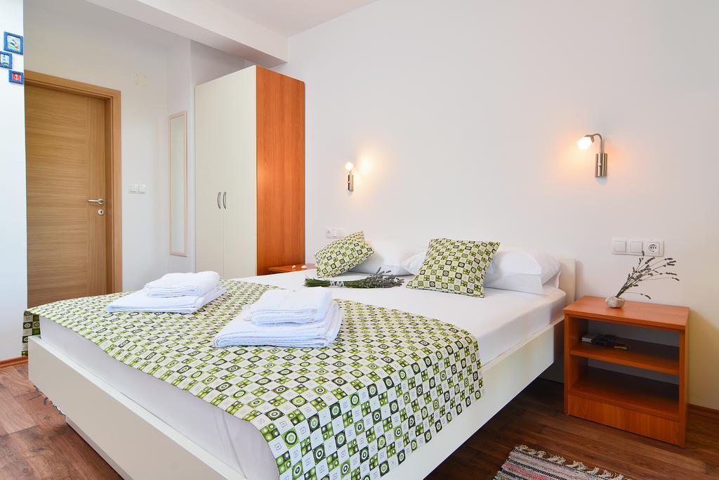 Apartments Juka Hvar Town Eksteriør bilde